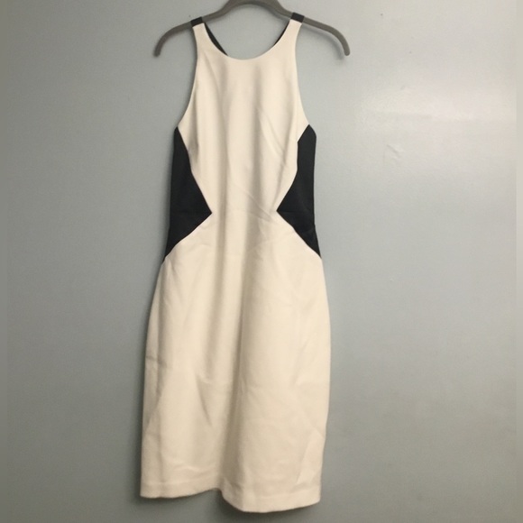 HALSTON EVENING DRESS - Picture 14 of 15